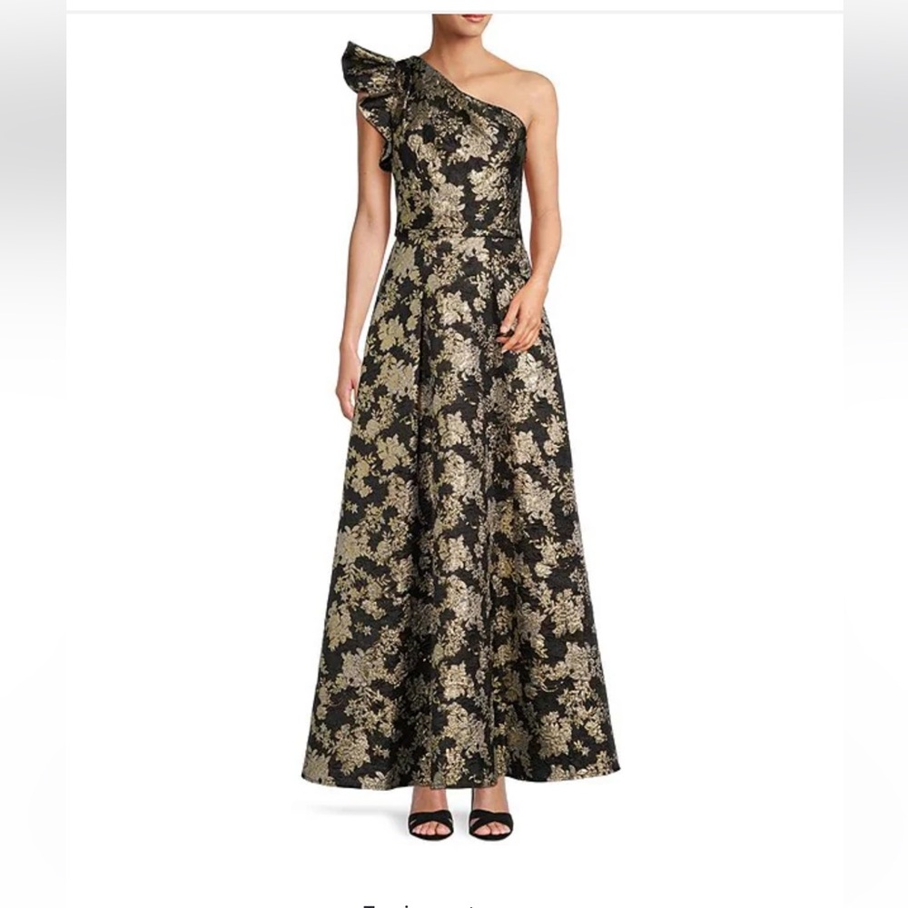 Antonio Melani
Amelia Jacquard Asymmetric Neck Dress